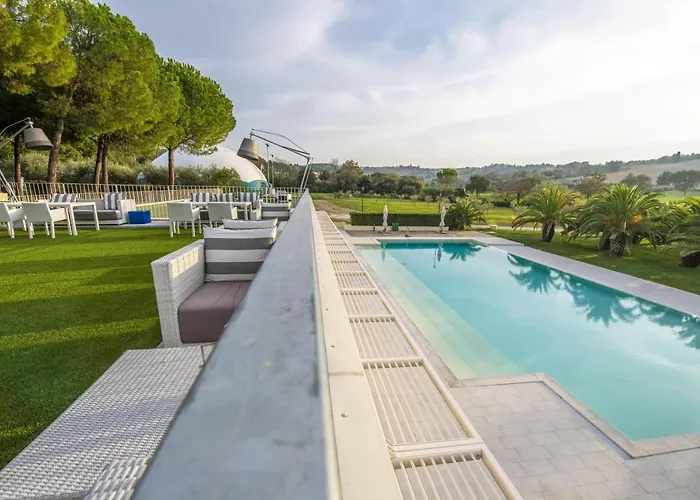 Finis Africae Hotel